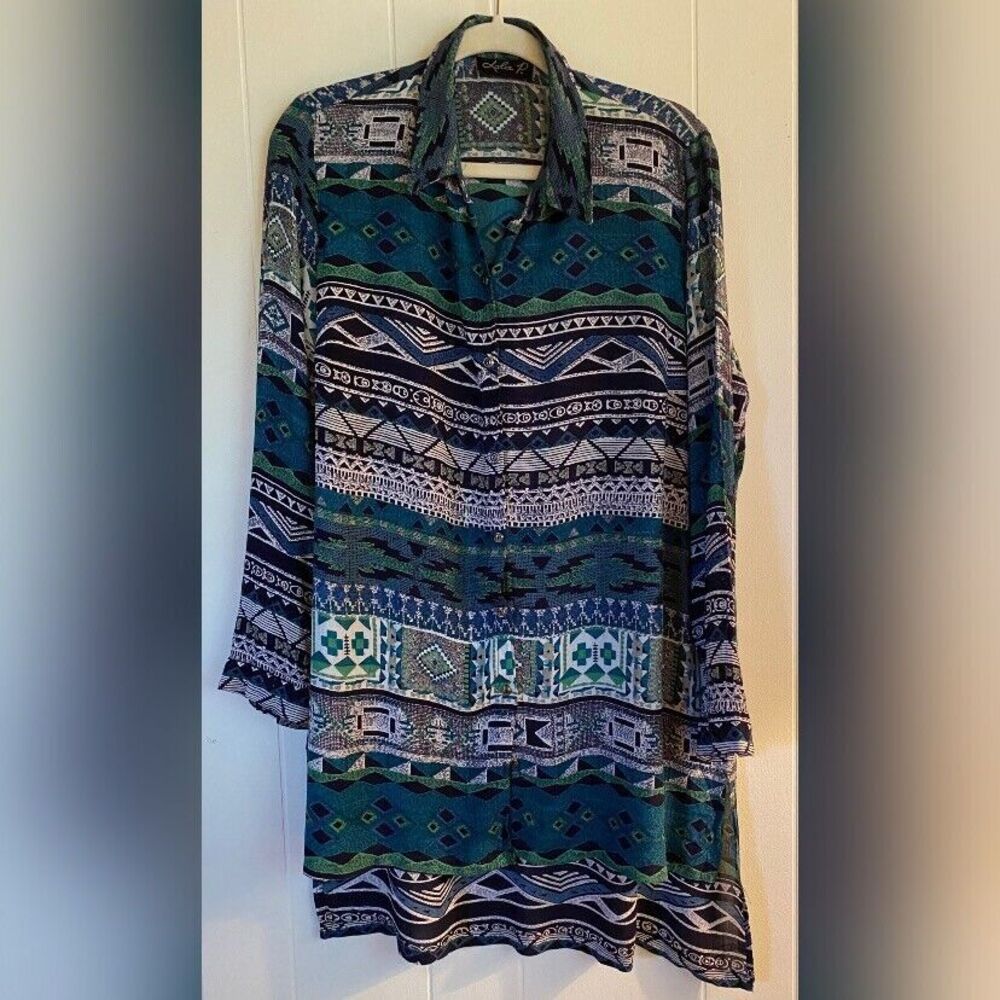 Lola P. Blouse Women’s Medium Green Black Southwestern Tunic Button Up